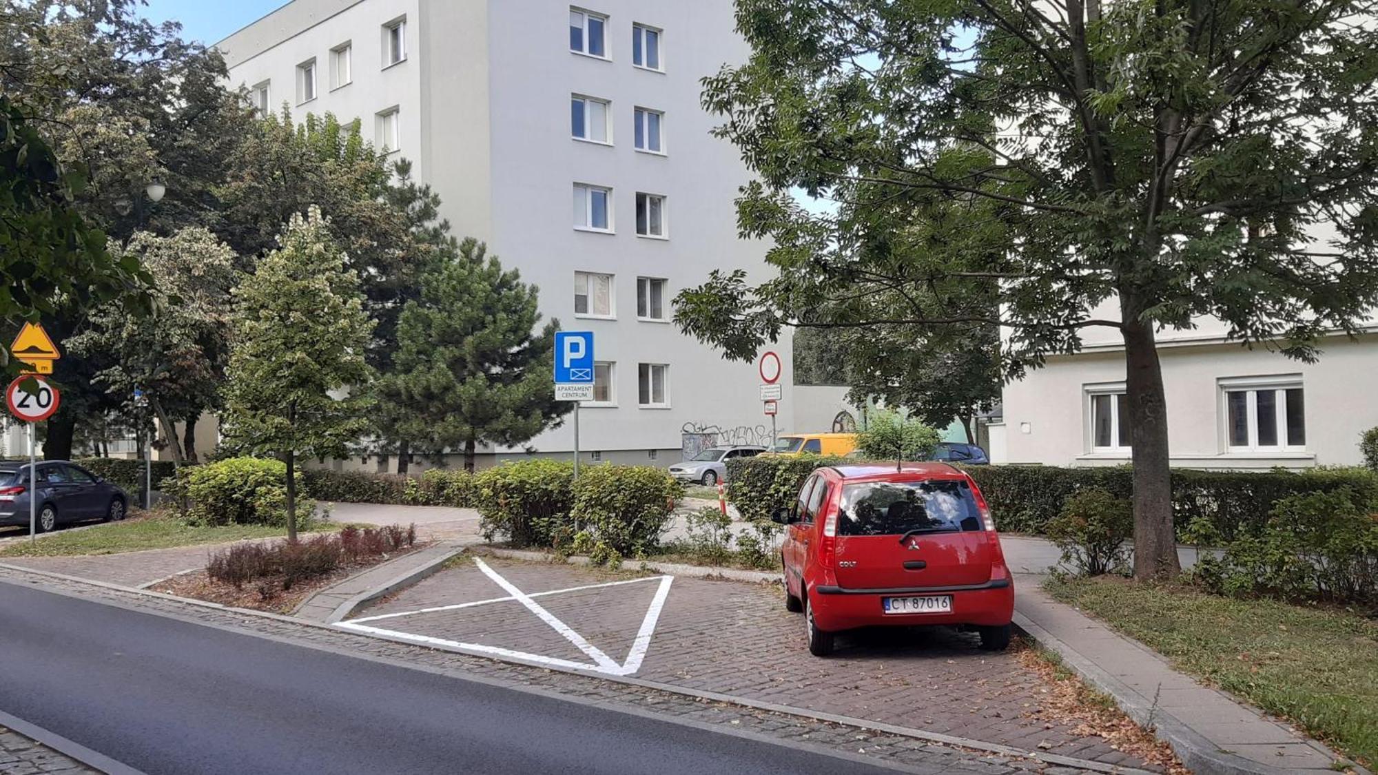 Apartament Centrum Z Miejscem Parkingowym Торунь Экстерьер фото